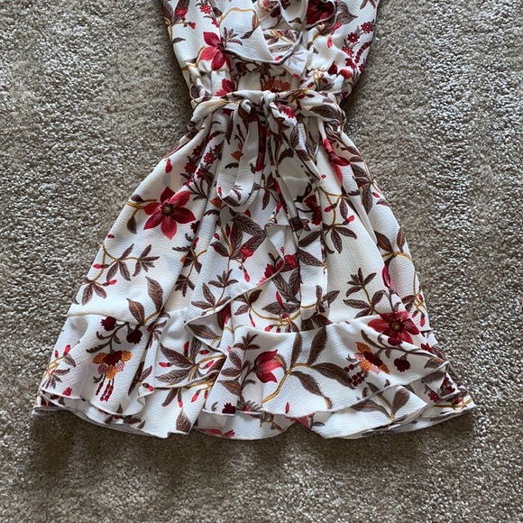 Spaghetti strap - mini floral print dress - Picture 4 of 9